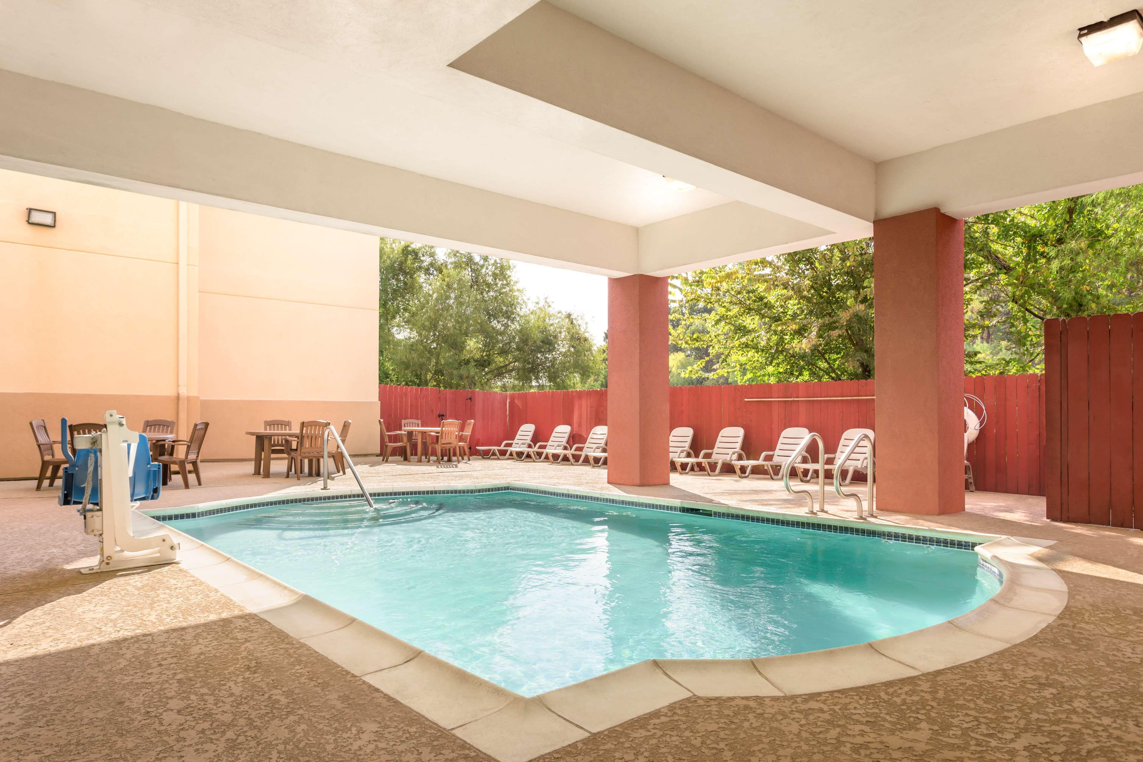 Hotel Sonesta Essential Iah Airport Jfk Boulevard - Newly Renovated Houston