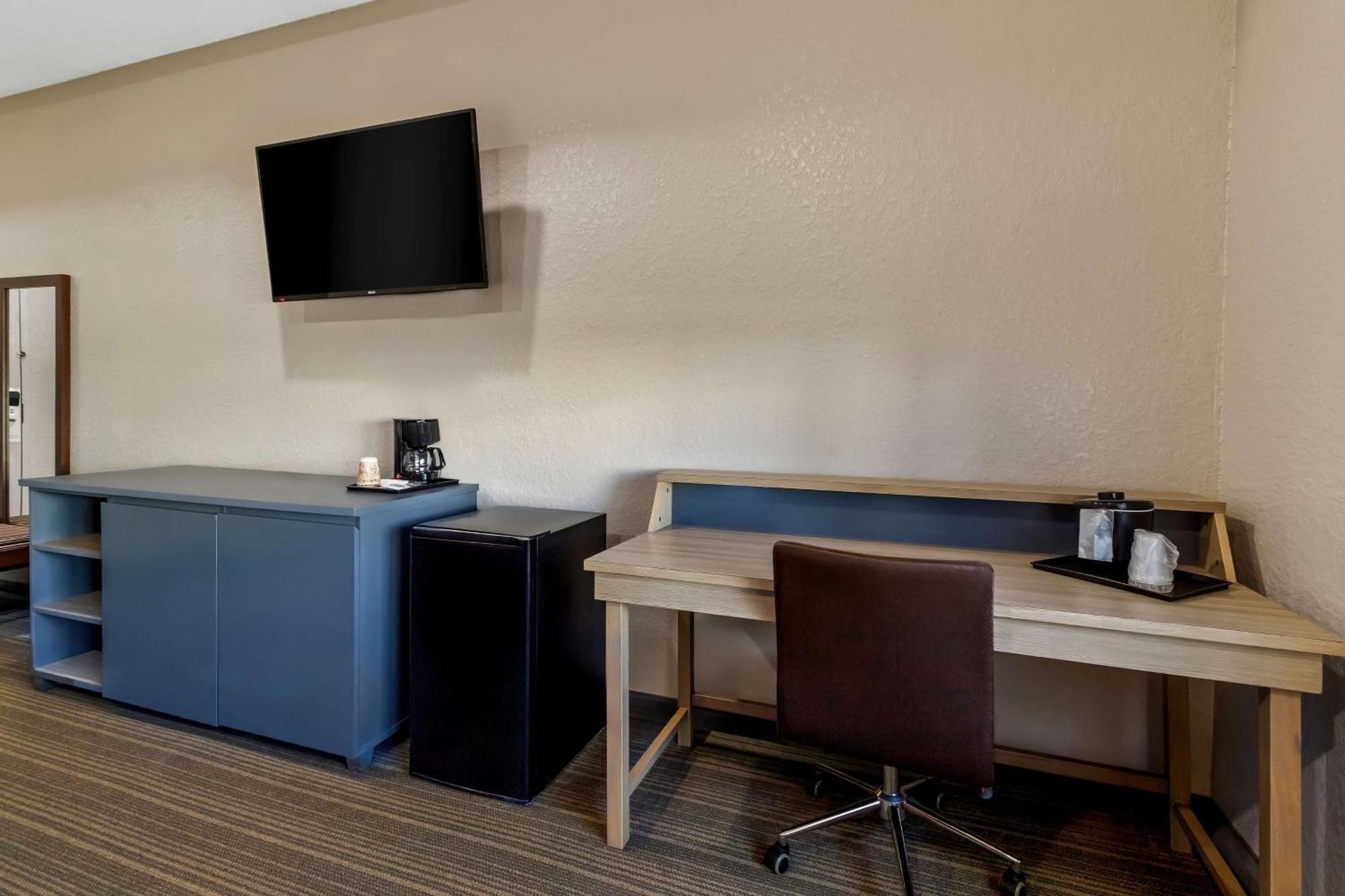 Sonesta Essential Iah Airport Jfk Boulevard - Newly Renovated